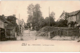 BOIS-LE-ROI: Le Passage à Niveau - Très Bon état - Bois Le Roi