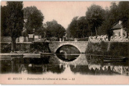 MELUN: Embarcadère De L'almont Et Le Pont - Très Bon état - Melun