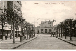 MELUN: La Gare Et Avenue De La Gare - Très Bon état - Melun