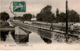 NEMOURS: La Passerelle - Très Bon état - Nemours