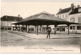 NANGIS: La Halle Aux Grains - Très Bon état - Nangis