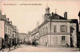 MONTEREAU-FAUT-YONNE: La Poste Et La Grande Rue - Très Bon état - Montereau