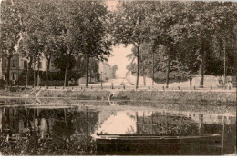 MELUN: Une Vue - Très Bon état - Melun