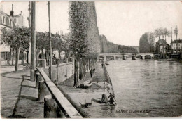 MELUN: La Seine Et Le Pont - Très Bon état - Melun