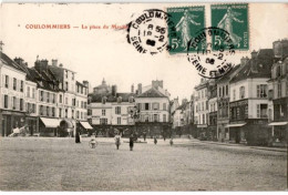 COULOMMIERS: Le Place Du Marché - Très Bon état - Coulommiers