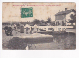 CHATILLON-COLIGNY - Canal De Briare - Ecluse De Briquemault - Passage D'un Bateau - état (une Déchirure) - Chatillon Coligny