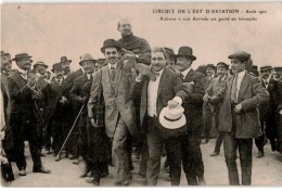 AVIATION: Aubrun à Son Arrivé Est Porté En Triomphe - Très Bon état - ....-1914: Voorlopers