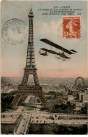 AVIATION: Paris Aéroplane De Type Militaire Se Rendant à Issy-les-moulineaux Passe Devant La Tour Eiffel - Très Bon état - ....-1914: Précurseurs