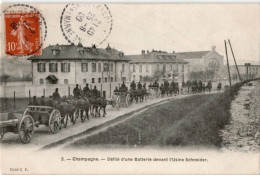 CHAMPAGNE-sur-SEINE: Défilé D'une Batterie Devant L'usine Schneider - Très Bon état - Champagne Sur Seine