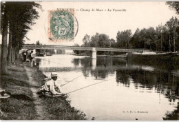 NEMOURS: Champ De Mars, La Passerelle - Très Bon état - Nemours