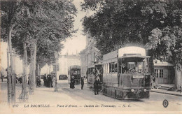 LA ROCHELLE - Place D'Armes - Station Des Tramways - Très Bon état - La Rochelle