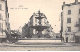 LYON - Place De La Pyramide - Très Bon état - Otros & Sin Clasificación