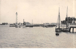 OUISTREHAM - Le Port Et Le Phare - Très Bon état - Ouistreham