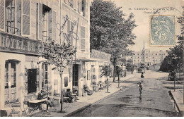 CABOURG - La Rue De La Mer - Grand Hôtel - Très Bon état - Cabourg