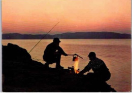 Fishermen At The Sea By Night. -  Pêcheurs En Bord De Mer La Nuit - Noruega