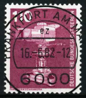 BERLIN DS INDUSTRIE U. TECHNIK Nr 668 Zentrisch Gestempelt X622B8E - Used Stamps