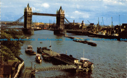 R064809 Tower Bridge And Pool Of London. London - Andere & Zonder Classificatie