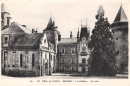 BUSSET - LE CHATEAU - LA COUR   (scan Recto-verso) Ref 1004 - Vichy