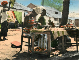 République De Guinée, Conakry, Les Marchandes D'oranges (scan Recto-verso) Ref 1037 - French Guinea