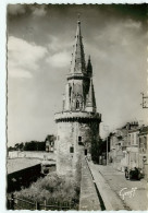 LA ROCHELLE La Tour Des Quatre Sergents  (scan Recto-verso) Ref 1080 - La Rochelle