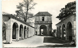  SAINT MARTIN DE Ré La Porte De TOIRAS  (scan Recto-verso) Ref 1079 - Saint-Martin-de-Ré