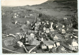 CHEYLADE Le Bourg Vue D'avion  (scan Recto-verso) Ref 1076 - Sonstige & Ohne Zuordnung