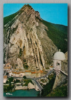  SISTERON  Le Rocher De La Baume Et Le Faubourg Vu Du Bastion De La Durance (scan Recto-verso) Ref 1071 - Sisteron