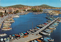 83  Sanary-sur-Mer  Le Port  Et Les Lones (Scan R/V) N°   35   \PP1099Bis - Sanary-sur-Mer