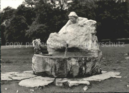 11626527 Maienfeld Heidi Brunnen Zu Ehren Der Dichterin Johanna Spyri Bildhauer  - Sonstige & Ohne Zuordnung