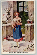 39440508 - Frau Schwein - New Year