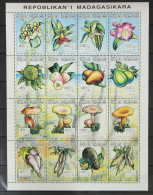 Madagaskar 1626-1641 Postfrisch ZD-Bogen / Pilze #GH192 - Madagascar (1960-...)