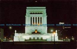 R065437 War Memorial Building. Indianapolis. Indiana. By Night - Monde