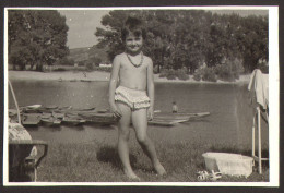 Bikini Woman And Girl On Beach Old  Photo 6x9 Cm # 41271 - Personas Anónimos