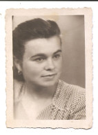 Photo Originale , Femme  , Dim. 5.5 Cm X 8.5 Cm - Anonymous Persons