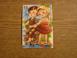 Carte Brodée Pêcheurs - Jeune Couple - Jeune Fille Tenue Brodée - 10x14,5cm Env. - Bestickt