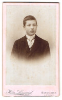 Fotografie Heinricht Lennard, Burghausen A. D. Salzach, Junger Mann Im Anzug Mit Gestreifter Krawatte  - Personas Anónimos