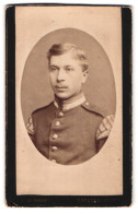 Fotografie Gustav Karsch, Dresden, Portrait Musiker Der Garde, Schwalbennester  - Anonymous Persons