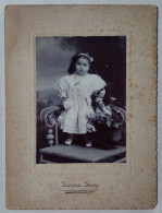 Photographie - Portrait D'une Jeune Fille. - Personnes Anonymes