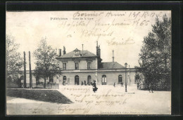 CPA Pithiviers, Cour De La Gare  - Pithiviers