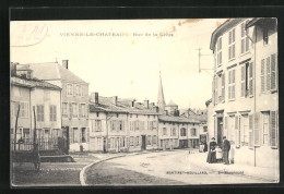 CPA Vienne-le-Chateau, Rue De La Croix  - Autres & Non Classés