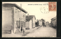 CPA Jonchery-sur-Suippes, Grande Rue & Café  - Autres & Non Classés