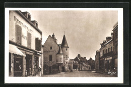 CPA Arnay-le-Duc, Place Carnot, Cote Des Halles  - Arnay Le Duc