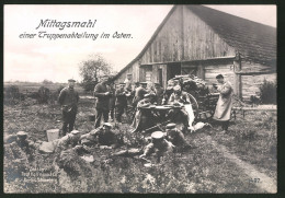 Riesen-AK Soldaten Beim Mittagsmahl Im Osten, Feldküche  - War 1914-18