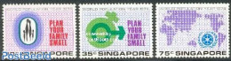 Singapore 1974 World Population Year 3v, Mint NH - Other & Unclassified