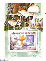 Guinea, Republic 2002 Alexander Fleming S/s, Mint NH, Health - Nature - Health - Mushrooms - Champignons