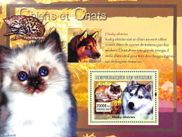 Guinea, Republic 2007 Dogs & Cats S/s, Mint NH, Nature - Cats - Dogs - Autres & Non Classés