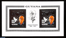 Guyana 1992 Picasso M/s, (silver, Silver), Mint NH, Art - Pablo Picasso - Guyana (1966-...)