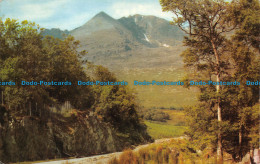 R072273 The Rugged Peaks Of An Teallach From The Dundonnell. Ullapool Road. 1971 - Monde