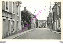 72.  SAINT DENIS D'ORQUES .  Rue Principale ( Devant PTT ) . - Otros & Sin Clasificación