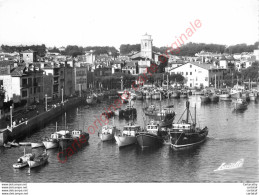 64.  SAINT JEAN DE LUZ . Vue Générale Sur Le Port . - Saint Jean De Luz